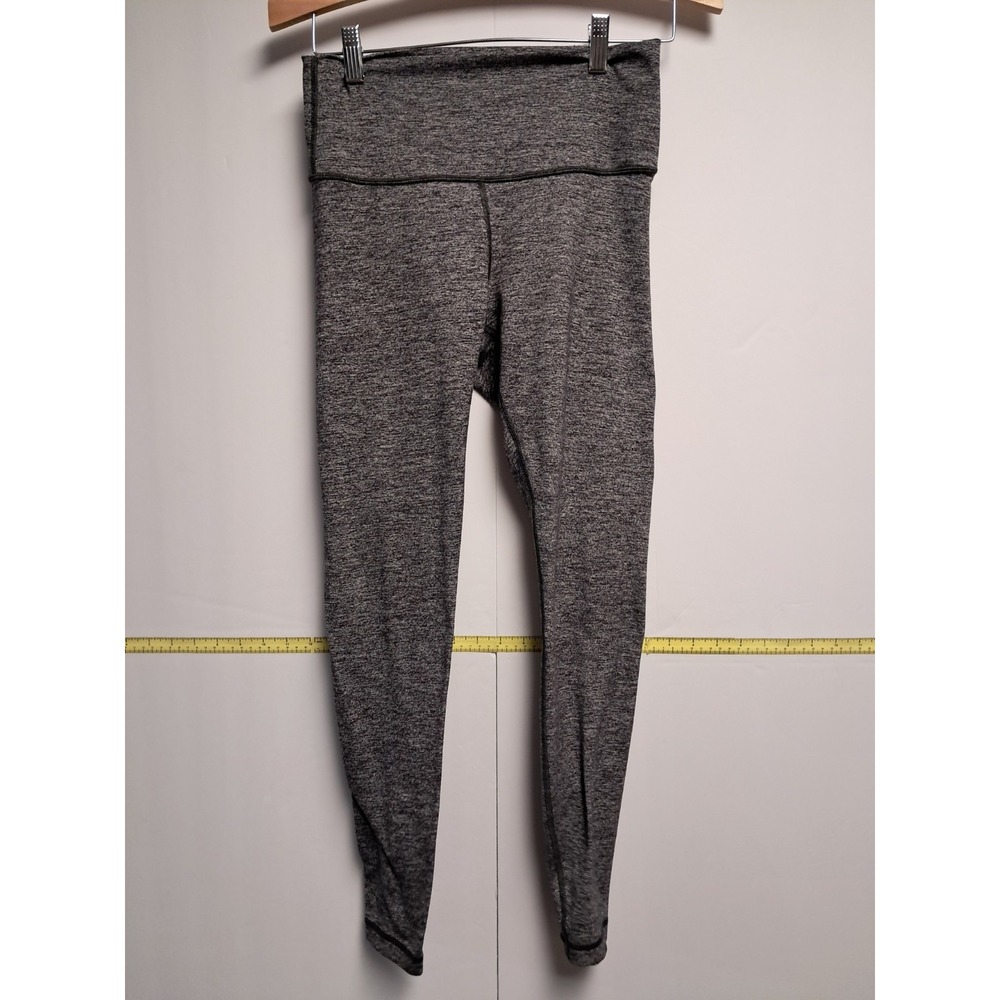 Lululemon Hi Rise Leggings- Size 8- Inside Tag Is‎ Missing